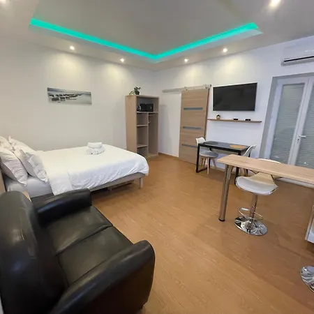Aparthotel Akantha Nice
